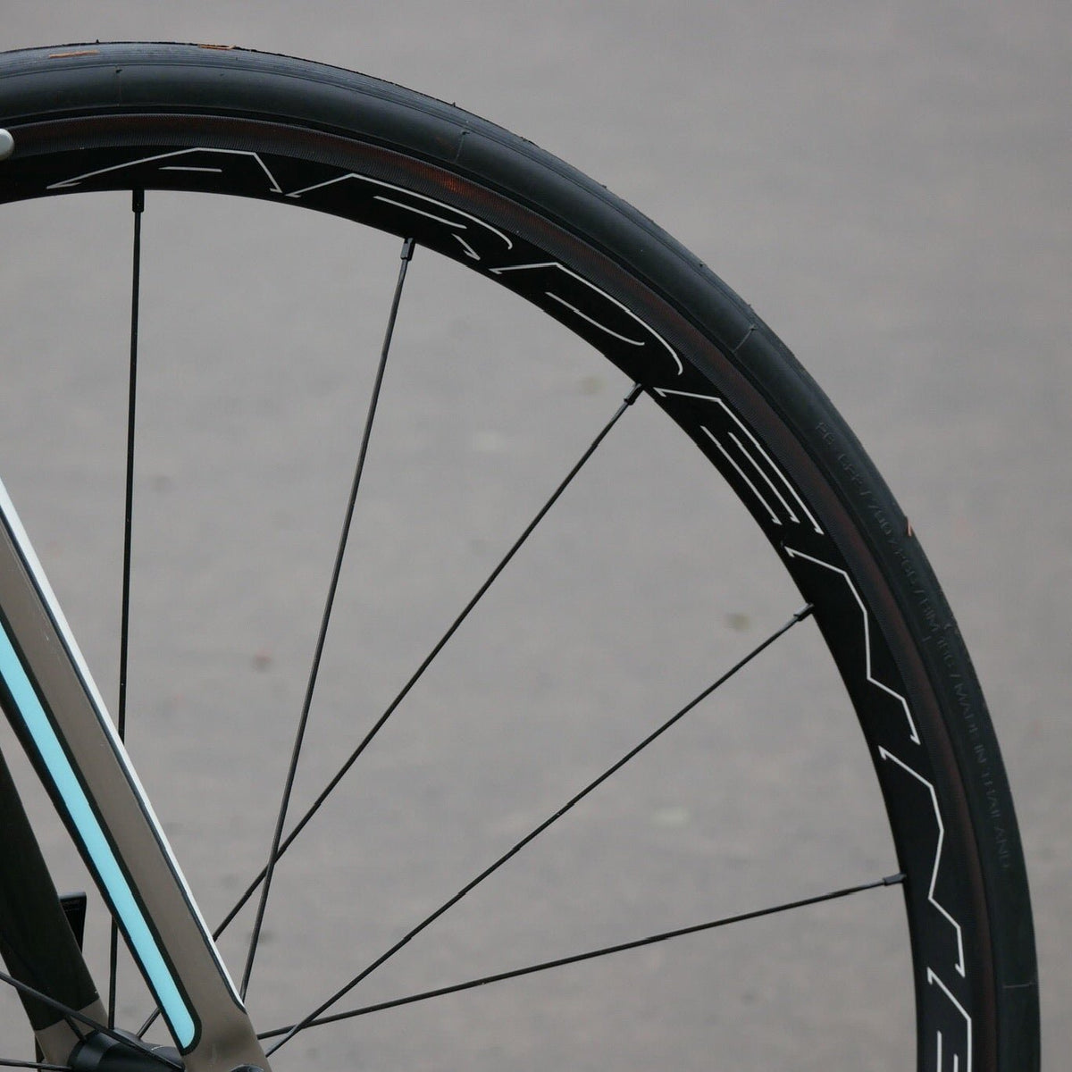 Cycling Rolling Resistance: How Tires, Pressure, and Wheel Setup Impact Speed - HED Cycling Products
